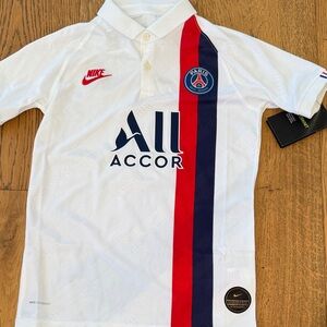 Nike Paris soccer youth S NWT